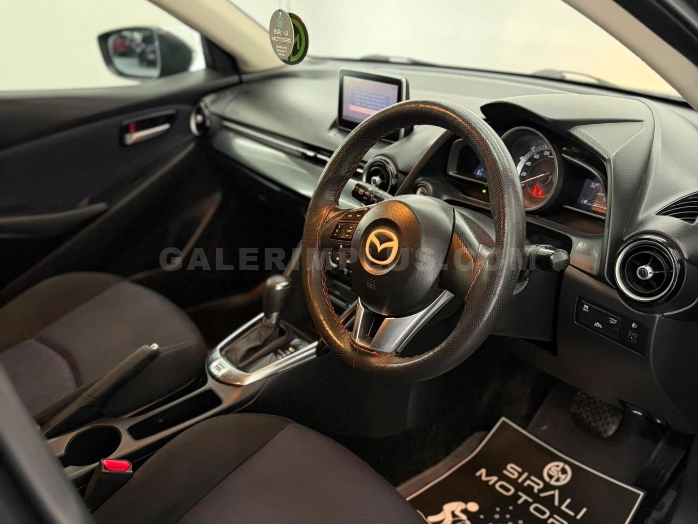 2016 Mazda Demio 1.5 Skyactiv-G Kıbrıs | KKTC İkinci El Satılık Araba - Thumbnail 7